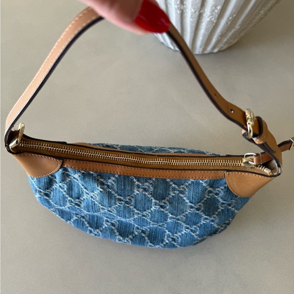 Authentic pre-loved Denim Gucci bag - Picture 7 of 9